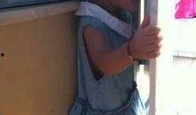 小孩照片爆料视频,照片爆料视频里的童真瞬间