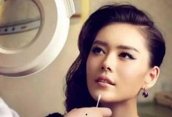 教主爆料女星是谁啊视频,教主爆料女星身份大揭秘！