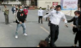 女子被打找记者爆料视频,勇敢揭露，正义发声